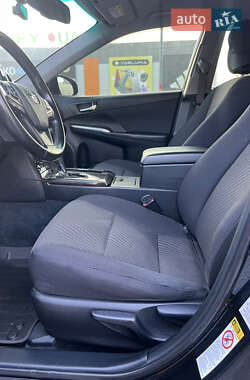 Седан Toyota Camry 2015 в 