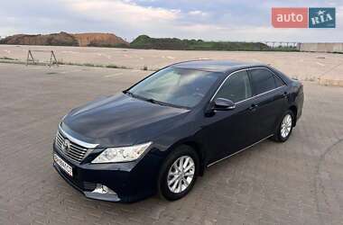 Седан Toyota Camry 2014 в 