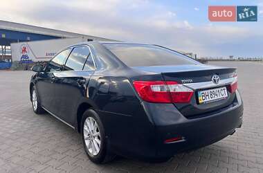 Седан Toyota Camry 2014 в 