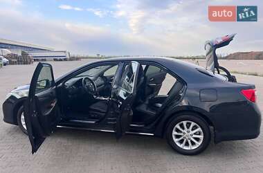 Седан Toyota Camry 2014 в 