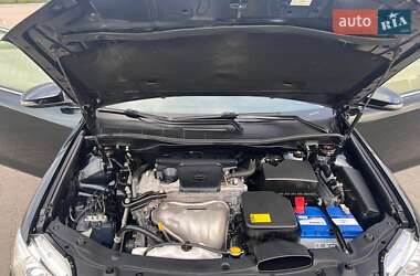 Седан Toyota Camry 2014 в 