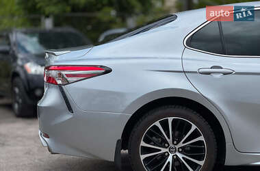 Седан Toyota Camry 2018 в 