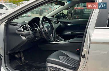 Седан Toyota Camry 2018 в 