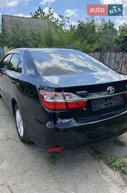 Седан Toyota Camry 2015 в 