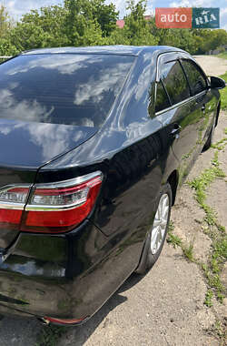 Седан Toyota Camry 2015 в 