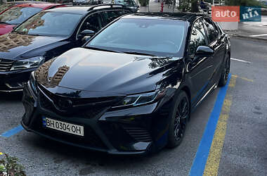 Седан Toyota Camry 2018 в Одессе