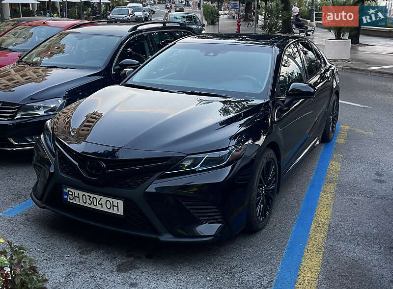 Toyota Camry 2018