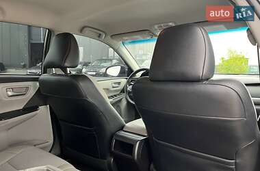 Седан Toyota Camry 2016 в 