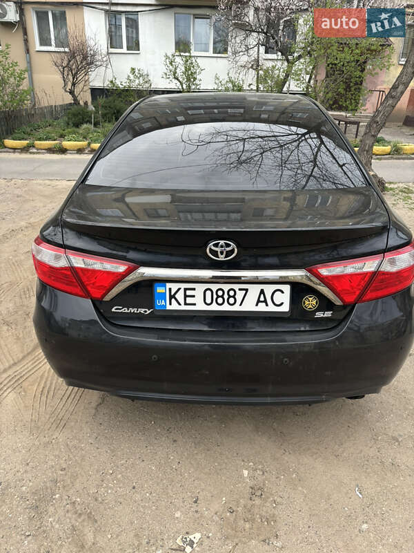 Седан Toyota Camry 2014 в Днепре