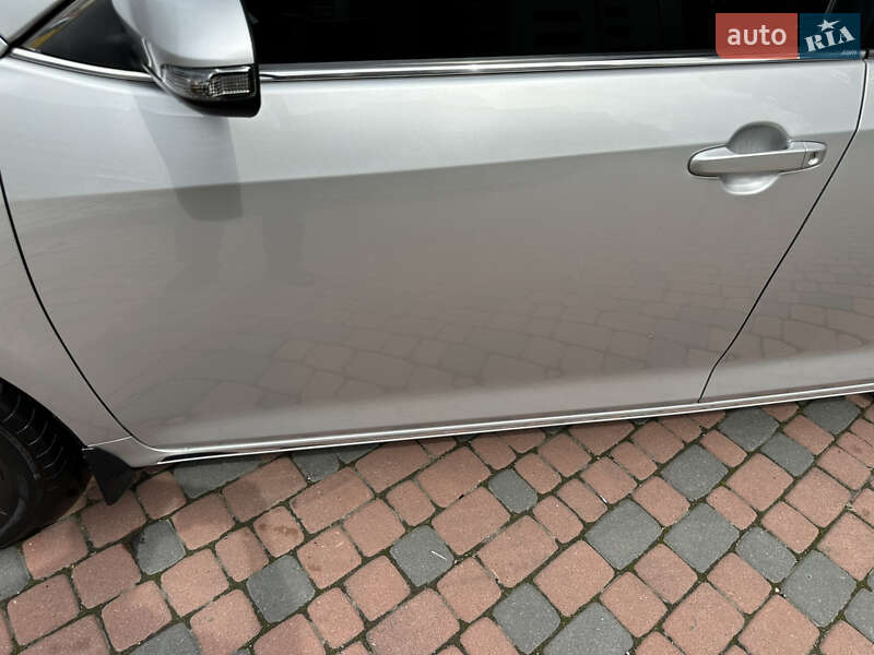 Седан Toyota Camry 2011 в Івано-Франківську