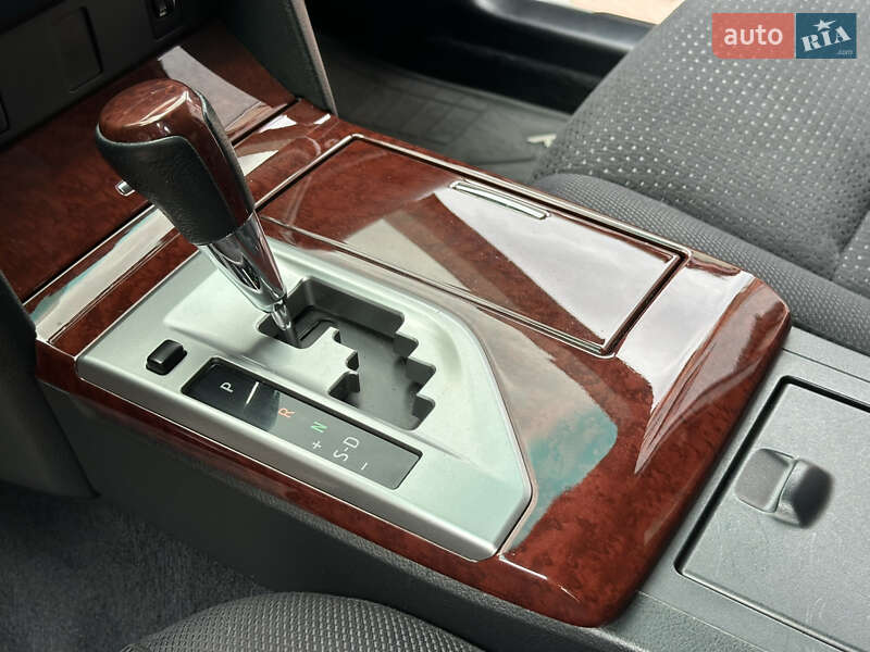 Седан Toyota Camry 2011 в Івано-Франківську