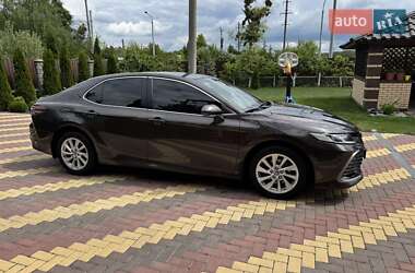 Седан Toyota Camry 2021 в 
