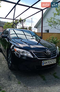 Седан Toyota Camry 2011 в Жмеринке