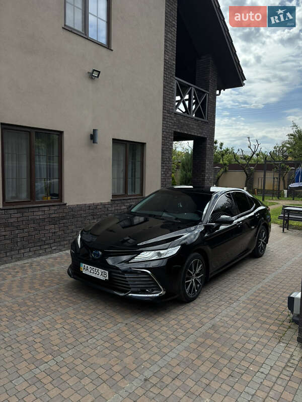 Toyota Camry 2023