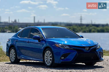 Седан Toyota Camry 2019 в 