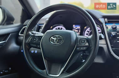 Седан Toyota Camry 2019 в 