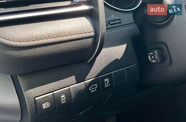Седан Toyota Camry 2019 в 