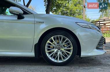 Седан Toyota Camry 2019 в 