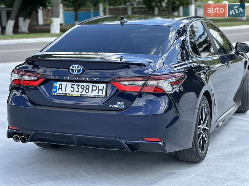 Седан Toyota Camry 2021 в Фастове