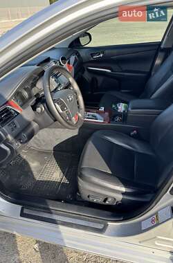 Седан Toyota Camry 2012 в 