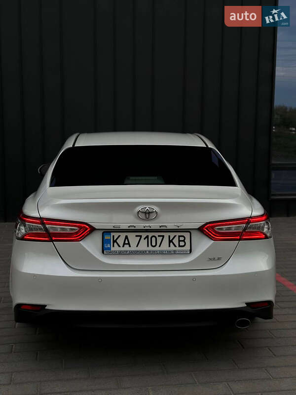 Седан Toyota Camry 2017 в Первомайську