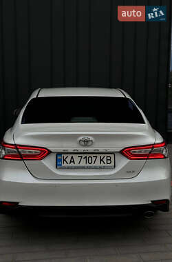 Седан Toyota Camry 2017 в 