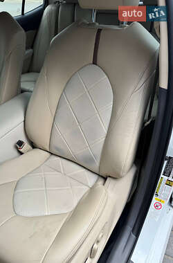 Седан Toyota Camry 2017 в 