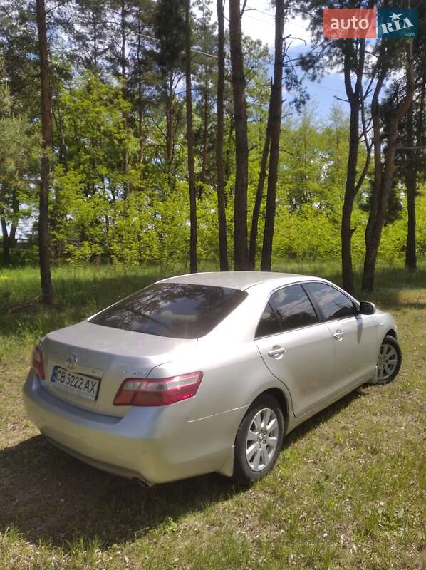 Седан Toyota Camry 2008 в Чернигове