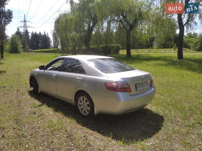 Седан Toyota Camry 2008 в Чернигове