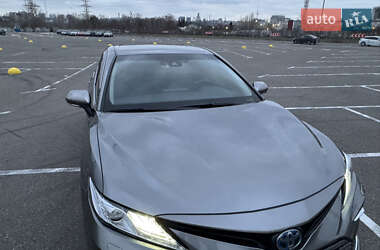 Седан Toyota Camry 2021 в 