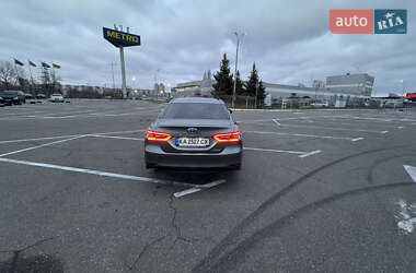 Седан Toyota Camry 2021 в 