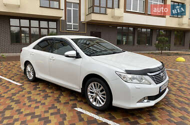 Седан Toyota Camry 2011 в Умани