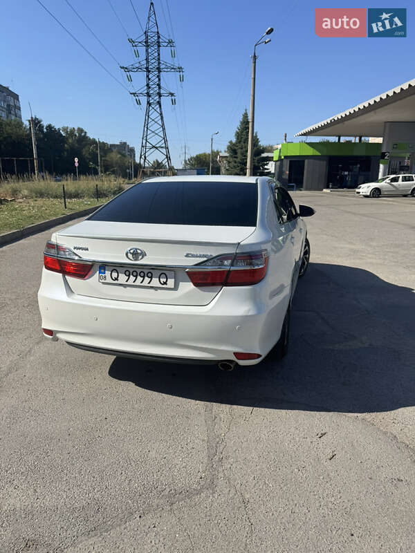 Седан Toyota Camry 2014 в Запорожье