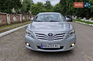 Седан Toyota Camry 2011 в Песчанке