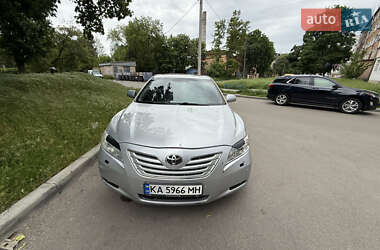 Седан Toyota Camry 2007 в Броварах