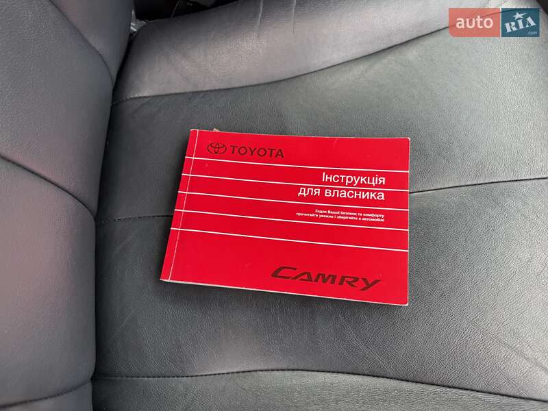 Седан Toyota Camry 2009 в Киеве
