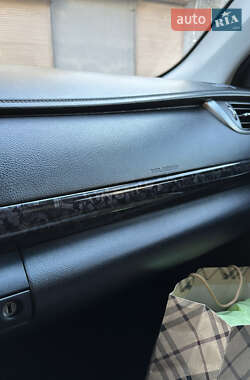 Седан Toyota Camry 2013 в 