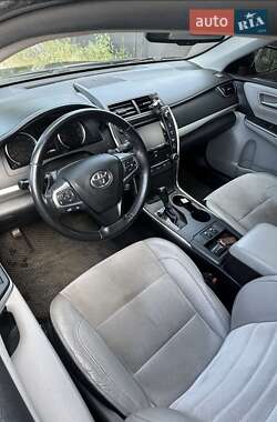 Седан Toyota Camry 2015 в 