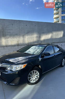 Седан Toyota Camry 2013 в 
