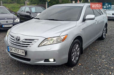Седан Toyota Camry 2007 в 