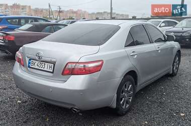 Седан Toyota Camry 2007 в 