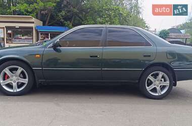 Седан Toyota Camry 1999 в Одессе