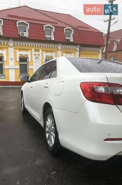 Седан Toyota Camry 2014 в 