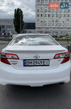 Седан Toyota Camry 2012 в 