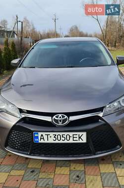 Седан Toyota Camry 2015 в 