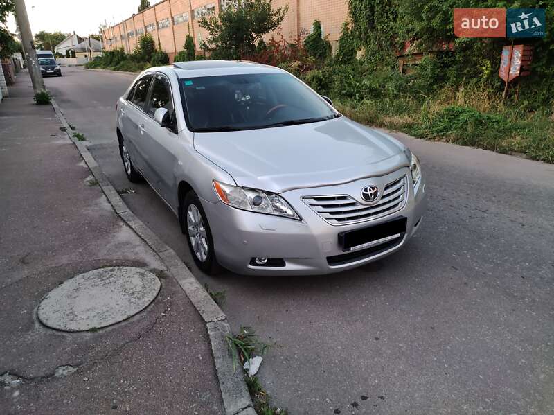 Седан Toyota Camry 2007 в 