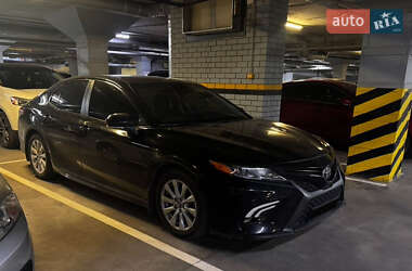 Седан Toyota Camry 2019 в Дніпрі