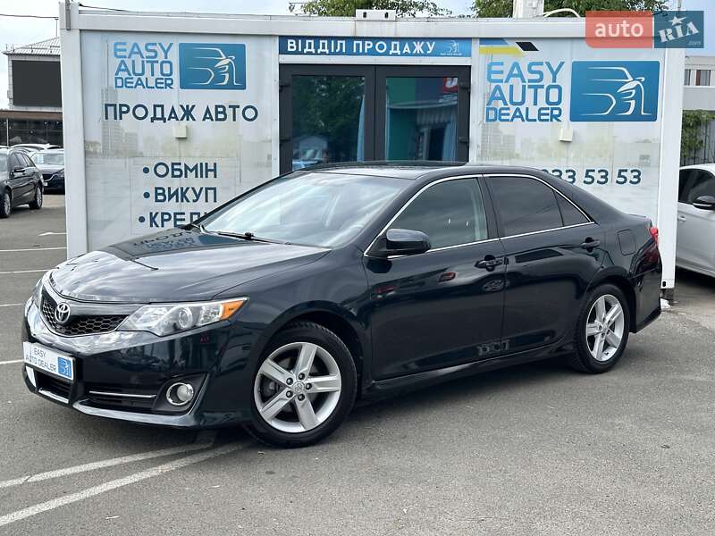 Toyota Camry 2013