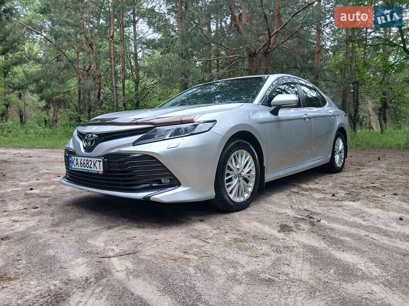 Toyota Camry 2017