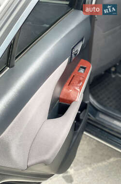 Седан Toyota Camry 2013 в 